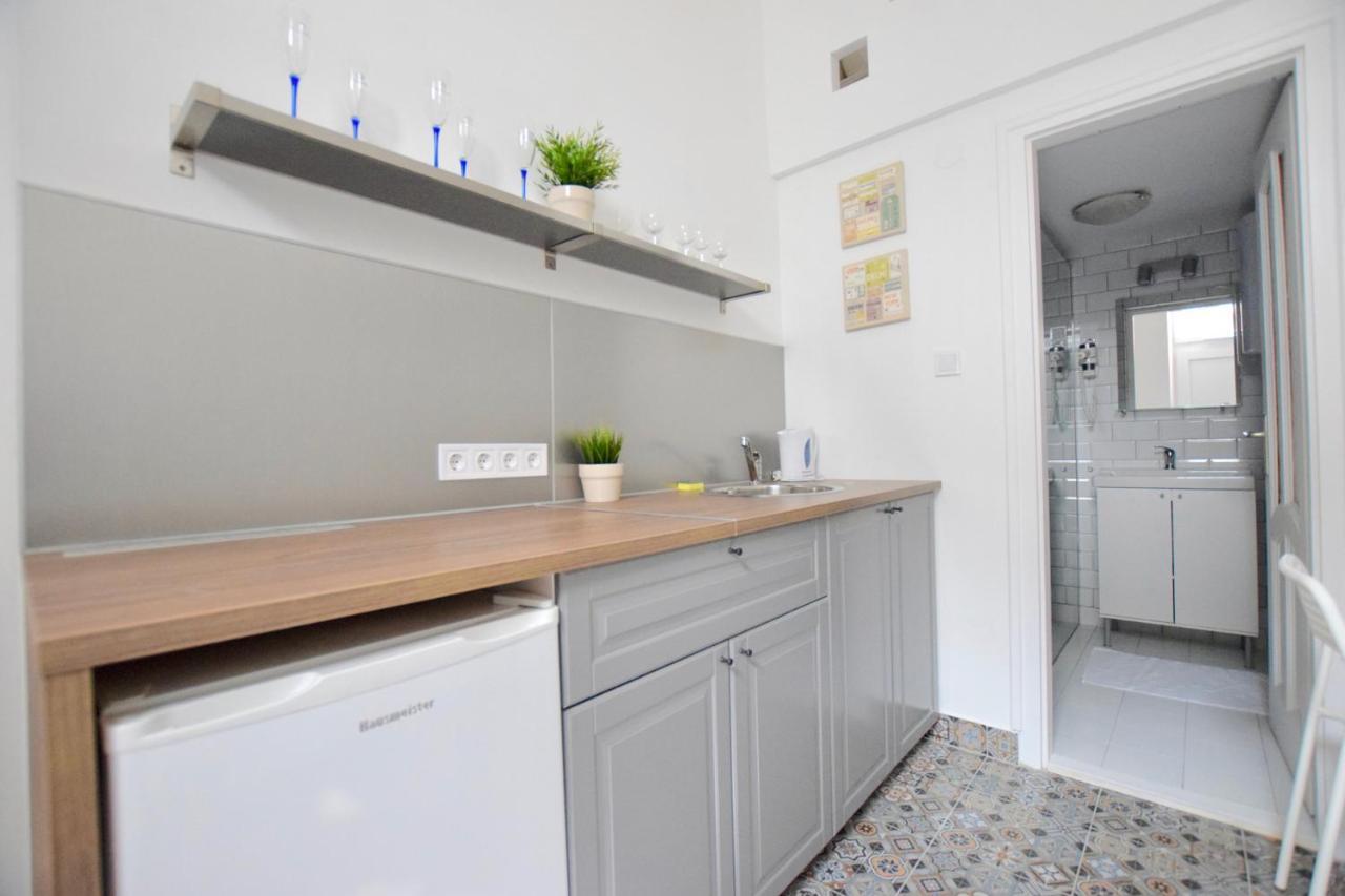 Budget Apartment By Hi5 - Kertesz Street Budapest Esterno foto