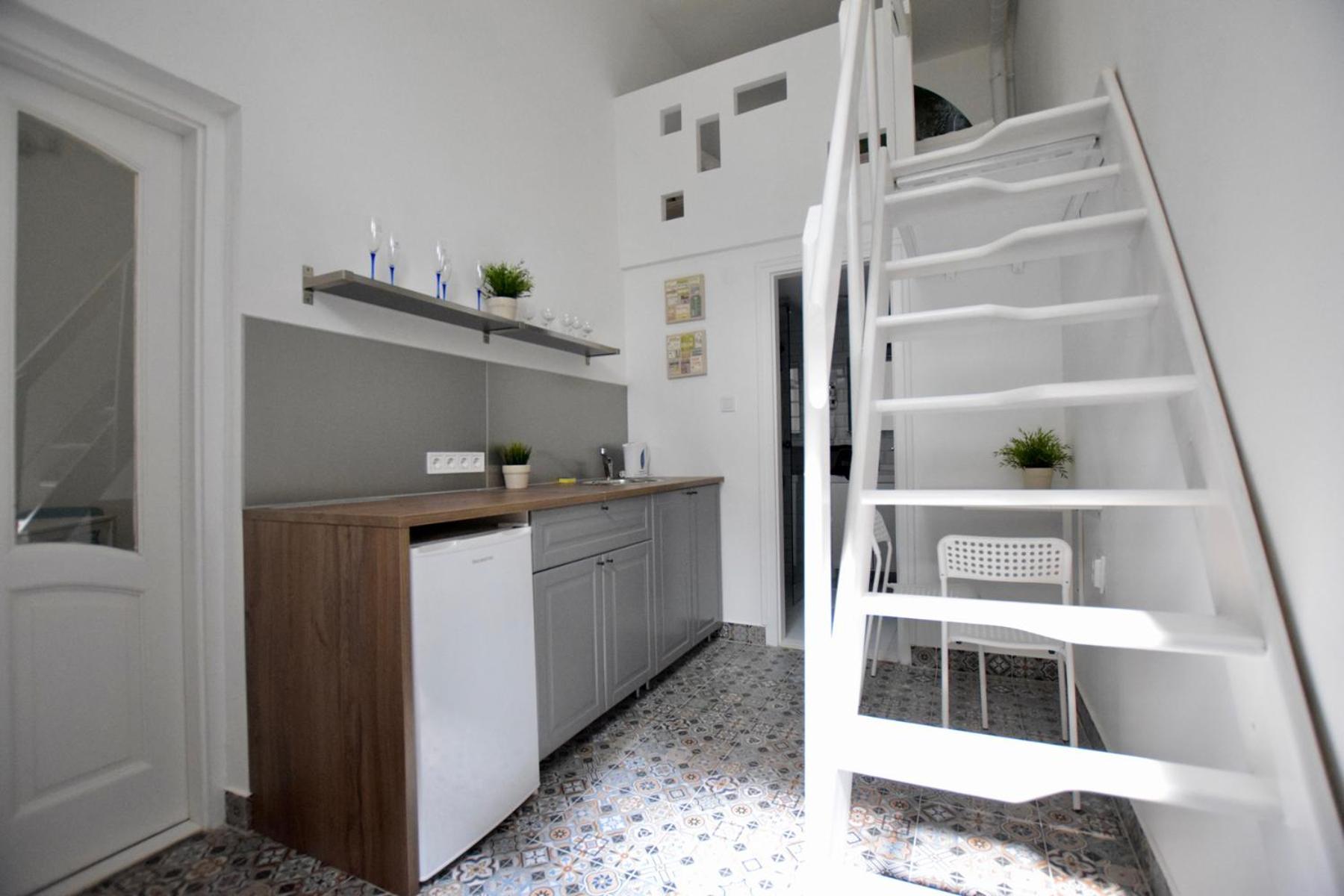 Budget Apartment By Hi5 - Kertesz Street Budapest Esterno foto
